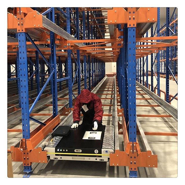 Radio Shuttle Rack
